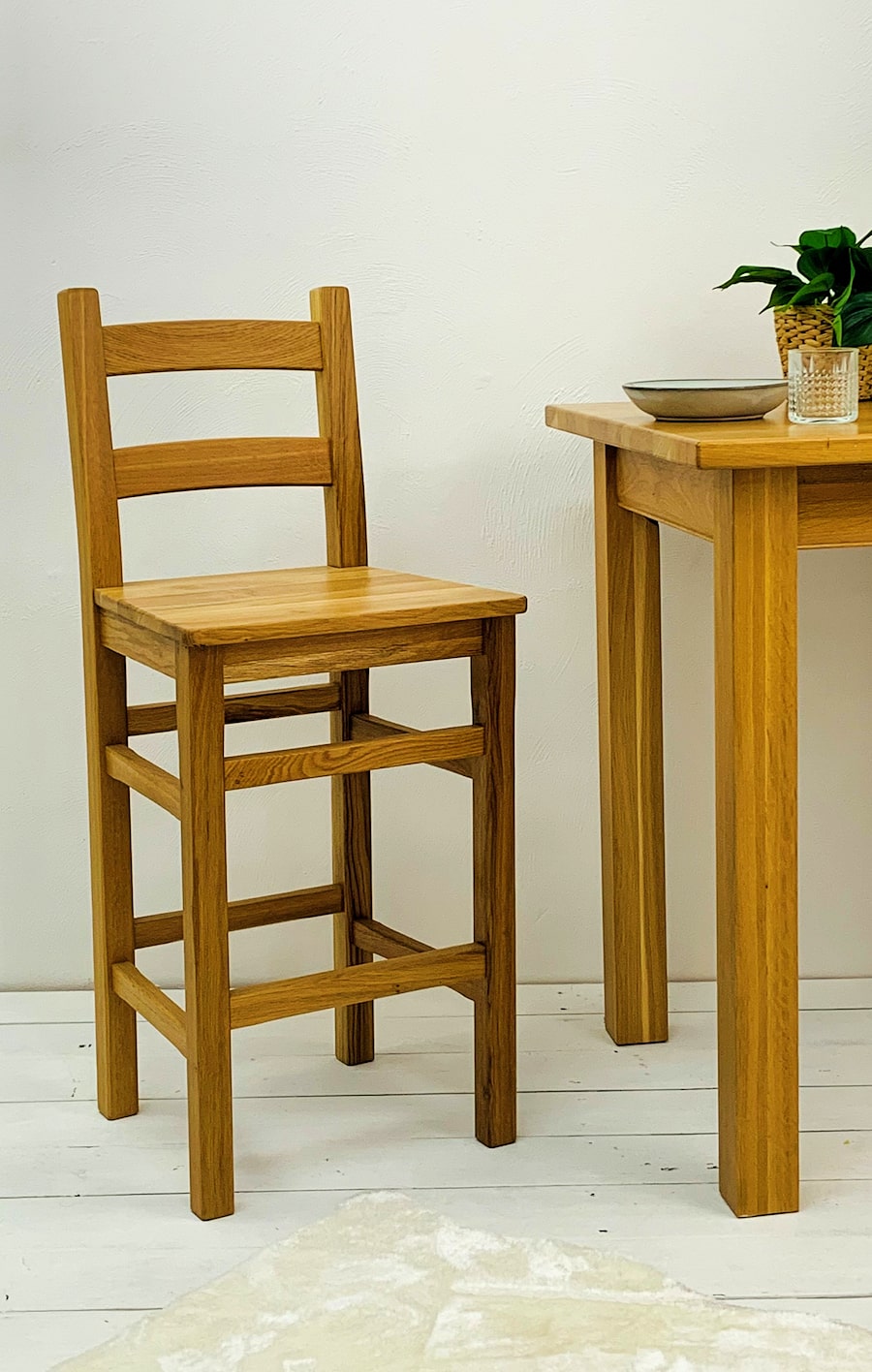 Crofter Bar Stool - Solid Seat-min